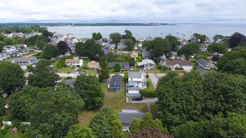 5 Fuller Ct, Niantic, CT, 06357-3028 | Card Image