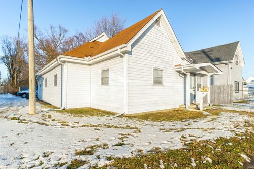 212 W 38th St, Marion, IN, 46953-4856 | Card Image