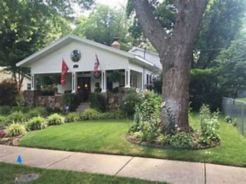 605 Nw A St, Bentonville, AR, 72712-4728 | Card Image