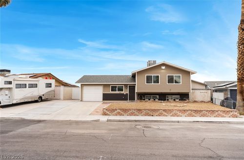 3882 Chinchilla Ave, Las Vegas, NV, 89121-6110 | Card Image