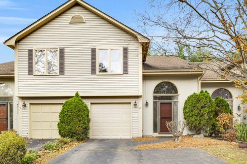 22-22 Apple Hl, Newington, CT, 06111-5328 | Card Image