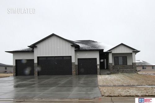 9301 Castle Pine Dr, Lincoln, NE, 68516-6395 | Card Image