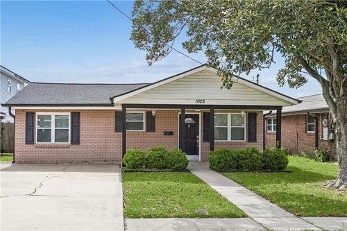 1023 N Starrett Rd, Metairie, LA, 70003-5851 | Card Image