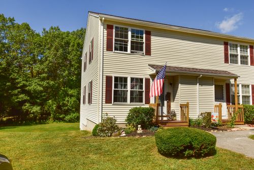 apt-141-745 Merrow Rd, Coventry, CT, 06238-1370 | Card Image