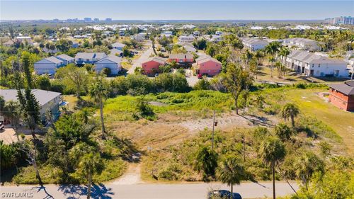 16560 Wisteria Dr, FORT MYERS, FL, 33908-2981 | Card Image