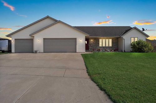 708 Lowell Road, LUXEMBURG, WI, 54217 | Card Image