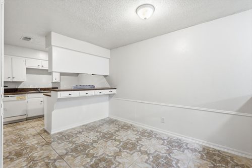 756 E Pecan St, Hurst, TX, 76053-6063 | Card Image