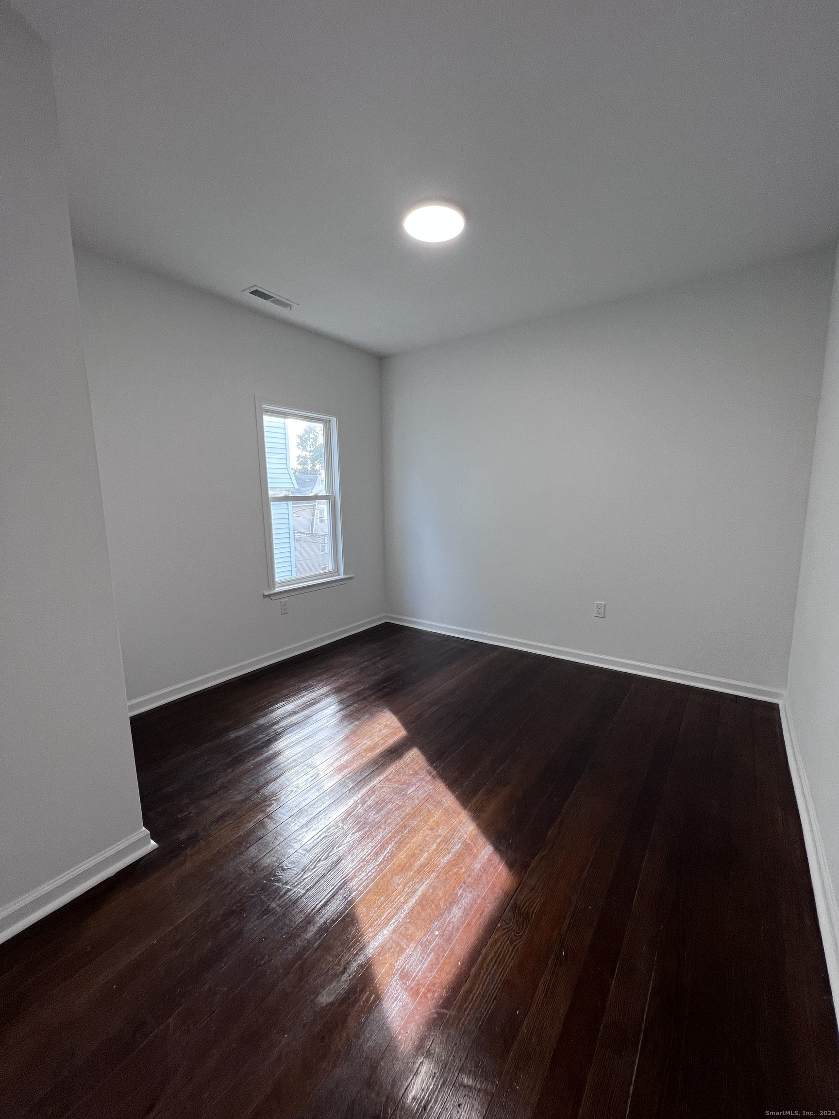 Residential Lease in Waterbury 3