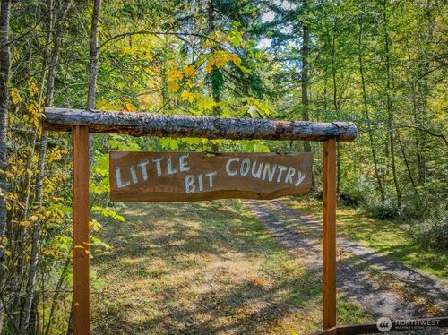 17328 Mulqueen Rd Se, Rainier, WA, 98576-9672 | Card Image