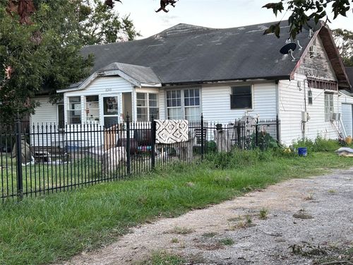 8248 Park Ter, Houston, TX, 77017-1856 | Card Image