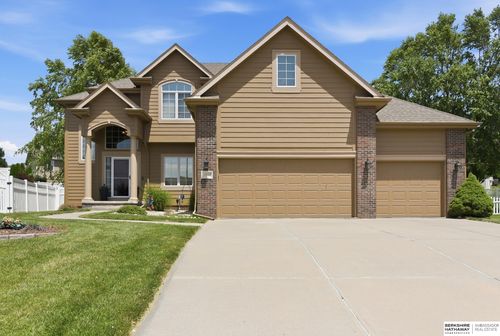 10058 Shannon Rd, La Vista, NE, 68128-3253 | Card Image