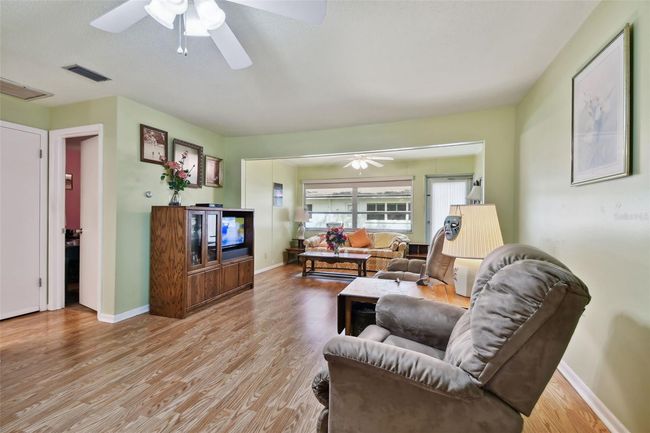 Kitchen | Image 12