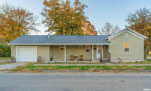 1227 Delavan St, Lincoln, IL, 62656-2930 | Card Image