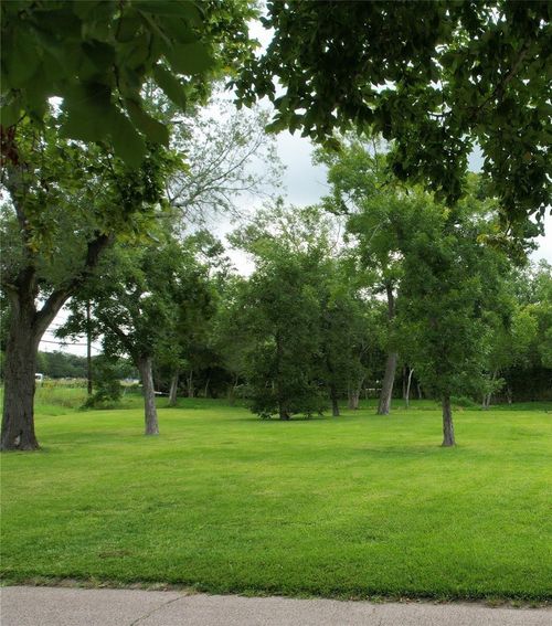 1 Willowgrove Drive, Houston, TX, 77035 | Card Image