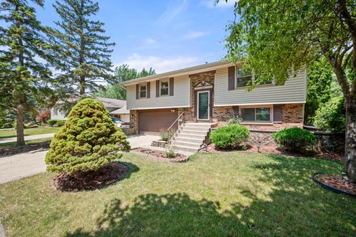 819 Stowell Ave, Streamwood, IL, 60107-3128 | Card Image