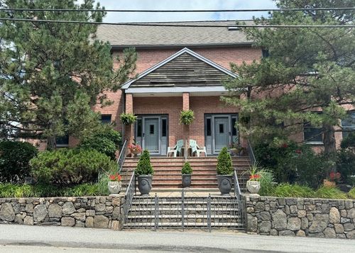 1-157 Summer St, Waltham, MA, 02452-5601 | Card Image