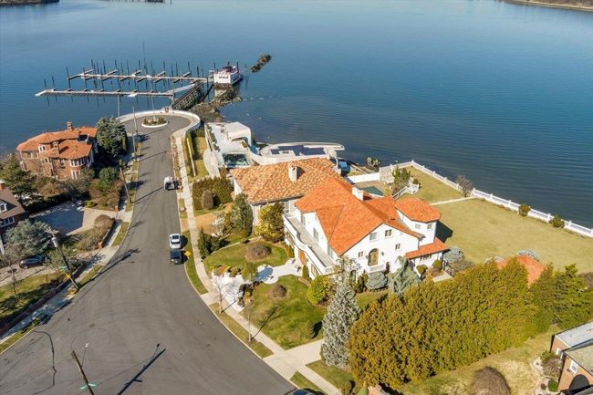 Aerial view featuring proximity to the dock | Image 31