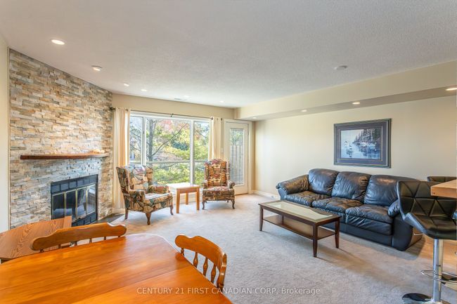 20 - 40 Ontario St S, Condo with 2 bedrooms, 2 bathrooms and 1 parking in Grand Bend ON | Image 18