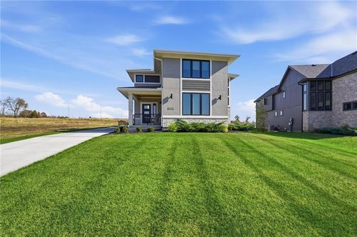 1303 Larson Ave, Warrensburg, MO, 64093 | Card Image