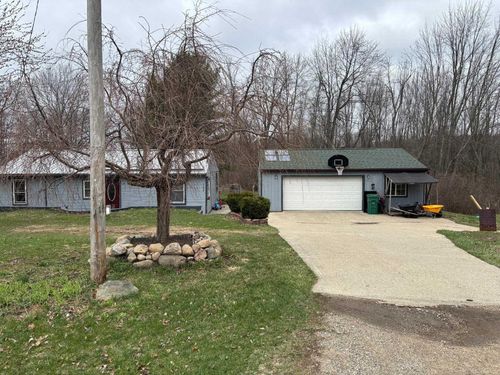 5599 Westlake Rd, Bellevue, MI, 49021-7200 | Card Image