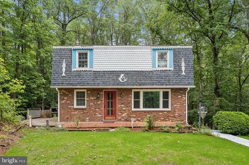 275 Castle Dr, Montross, VA, 22520-8615 | Card Image