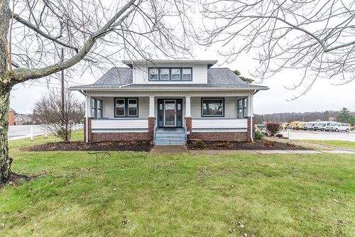 2559 Darlington Rd, Beaver Falls, PA, 15010-1268 | Card Image