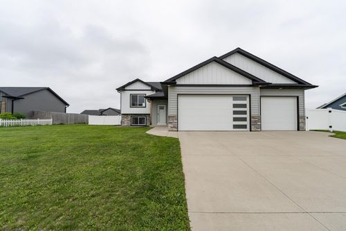 363 6th St Se, Dover, MN, 55929-2610 | Card Image