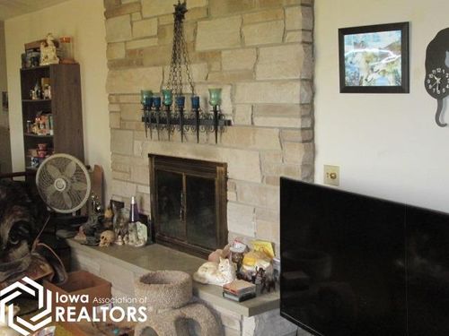 47173 277th Ave, Chariton, IA, 50049-7067 | Card Image