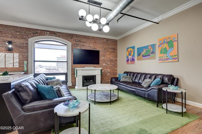 403 - 214 E 4 Th St, Condo with 2 bedrooms, 2 bathrooms and null parking in Joplin MO | Image 5