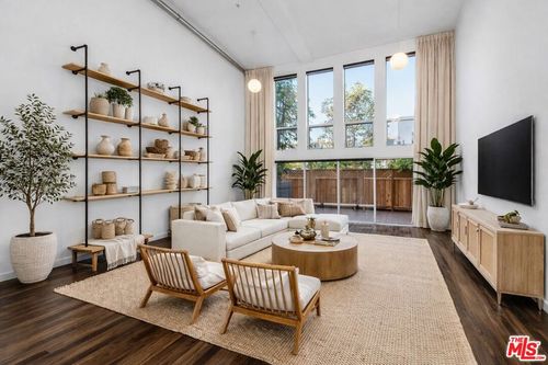 130-4215 Glencoe Ave, Marina del Rey, CA, 90292-5607 | Card Image