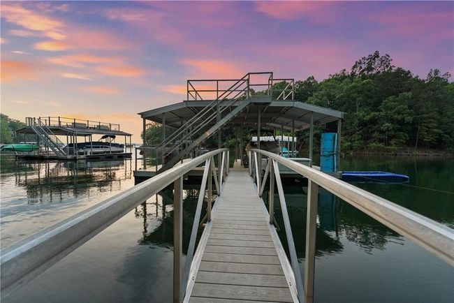 5610 Point West Dr, House other with 6 bedrooms, 7 bathrooms and null parking in Oakwood GA | Image 4