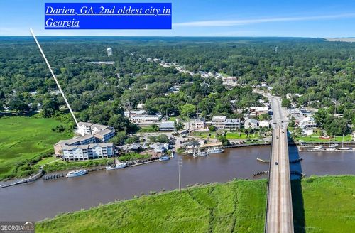 d207-91 Screven St, Darien, GA, 31305-9870 | Card Image