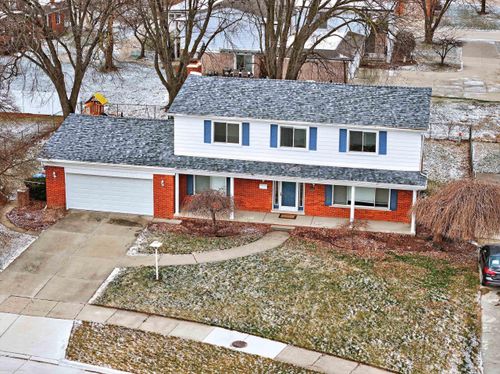 32645 Northampton Dr, Warren, MI, 48093-6162 | Card Image
