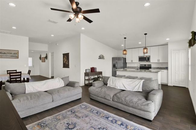 Living Room | Image 10