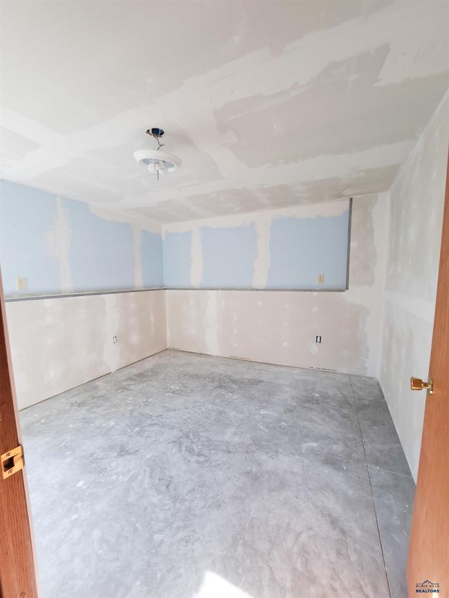 814 Ridgeview St, House other with 4 bedrooms, 2 bathrooms and null parking in Belle Fourche SD | Image 26