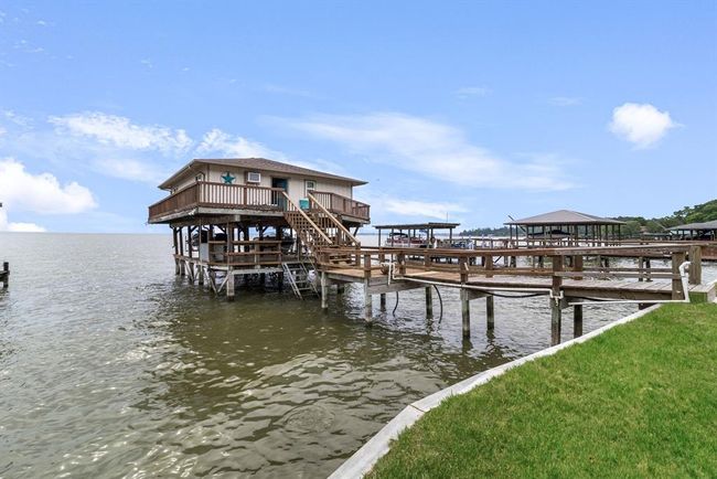 200 Little Dove, House other with 4 bedrooms, 2 bathrooms and 2 parking in Livingston TX | Image 31
