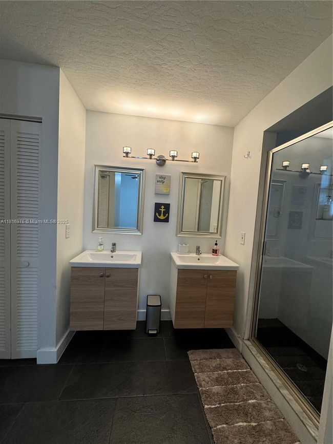 107 Paddock St, House other with 3 bedrooms, 2 bathrooms and null parking in Sebastian FL | Image 32