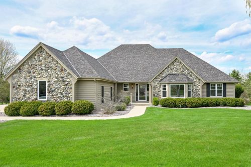 1619 Tallgrass Circle, WAUKESHA, WI, 53188 | Card Image
