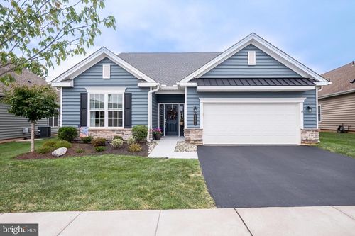 3801 Loyal Ln, EASTON, PA, 18045-9718 | Card Image