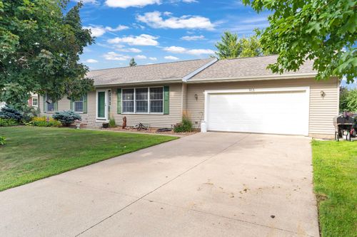 913 Valley View Rd, Lake City, MN, 55041-2129 | Card Image