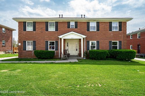 3218 Orchard Manor Cir, Louisville, KY, 40220-2651 | Card Image