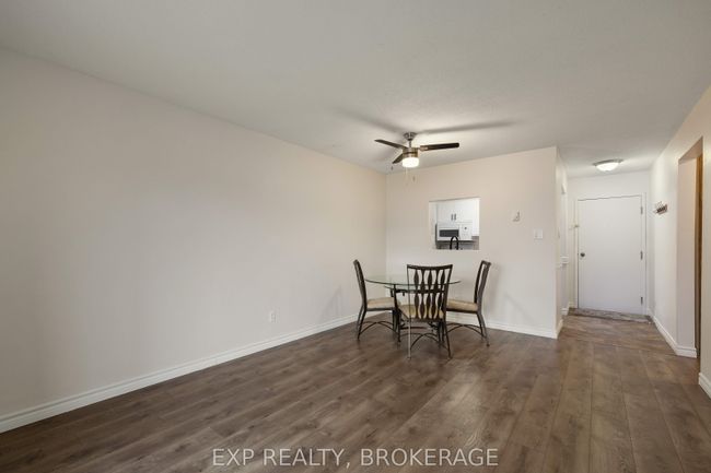 212 - 573 Armstrong Rd, Condo with 2 bedrooms, 1 bathrooms and 1 parking in Kingston ON | Image 8