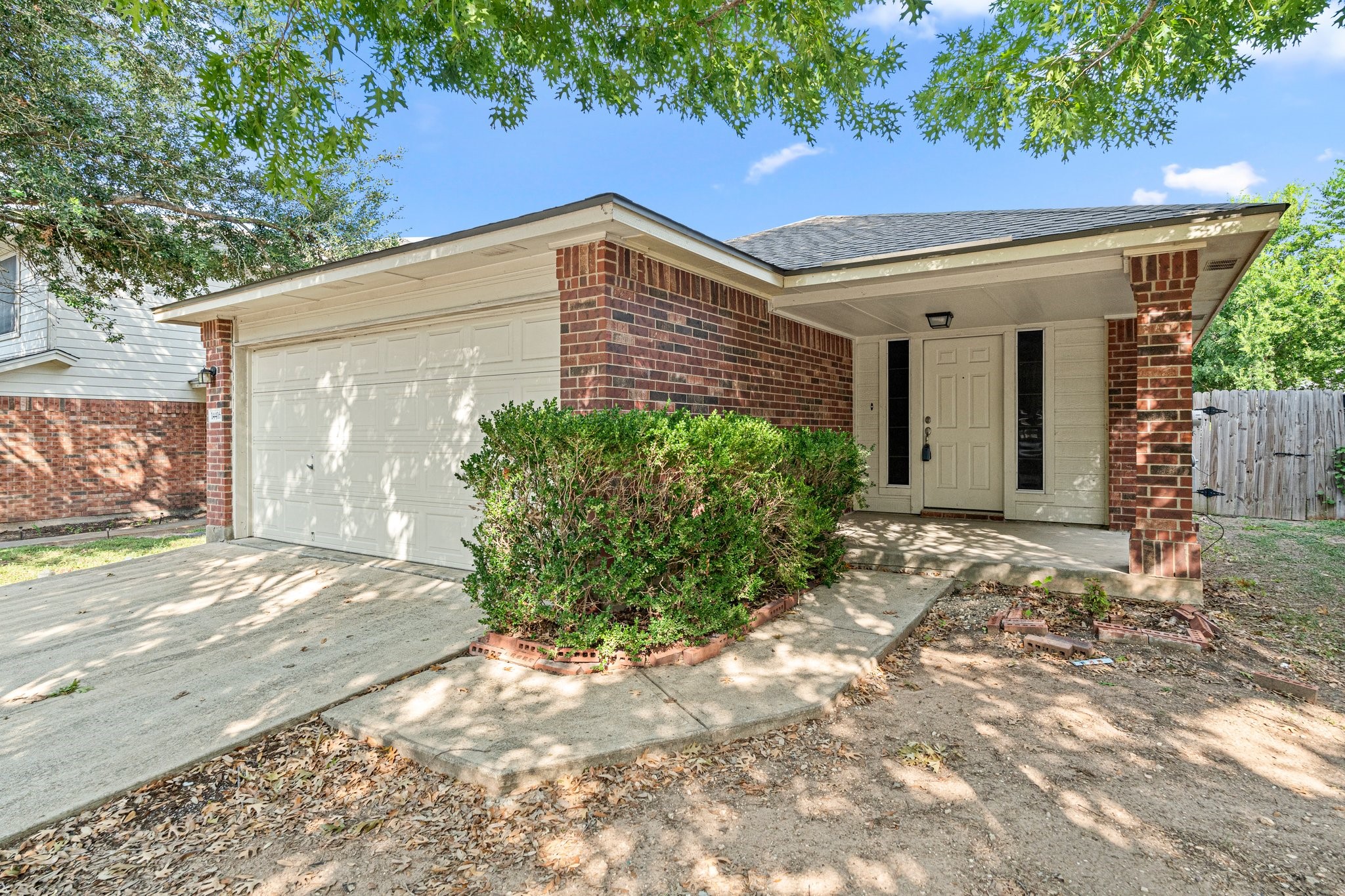 Lemongrass Ln, Pflugerville, TX 78660