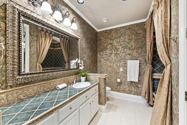 EN-SUITE BATH | Image 34