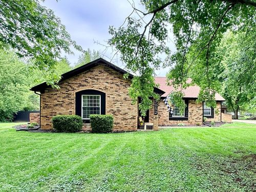 3052 W Burning Tree Rd, Crawfordsville, IN, 47933-5019 | Card Image