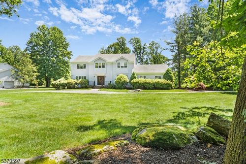 6 Theodore Dr, Randolph, NJ, 07869-1913 | Card Image