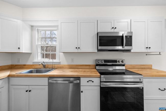 2640 Warwick Pl, House other with 3 bedrooms, 3 bathrooms and null parking in EARLYSVILLE VA | Image 15