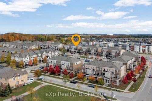 84-904 Apple Hill Lane, Kitchener, ON, N2R0L7 | Card Image