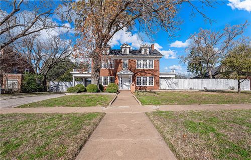 1811 Colcord Avenue, Waco, TX, 76707 | Card Image