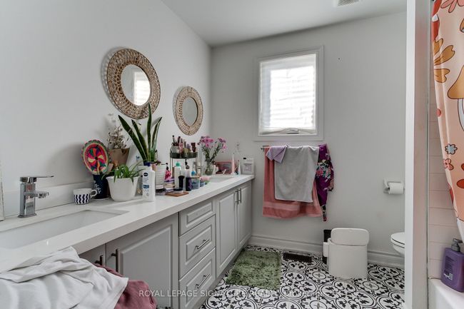 1267 King St W, Home with 10 bedrooms, 9 bathrooms and 2 parking in Toronto ON | Image 4